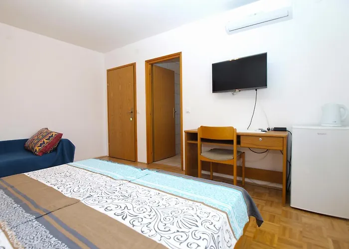And Novigrad 1624 Πανσιόν 3*